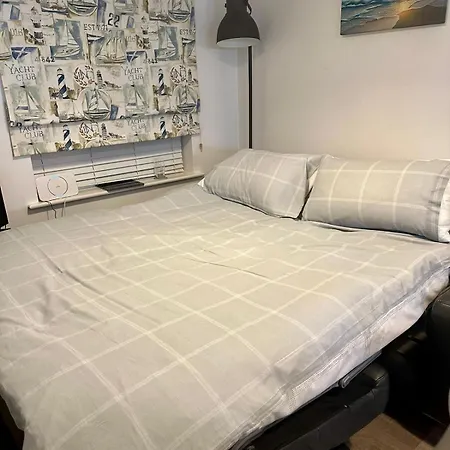 Sunrise Cove, The Bay, Файли