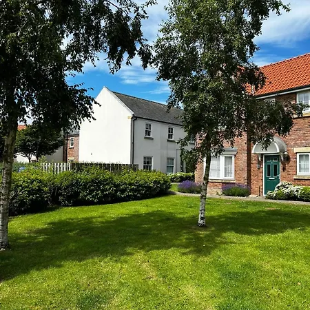 Sunrise Cove, The Bay,