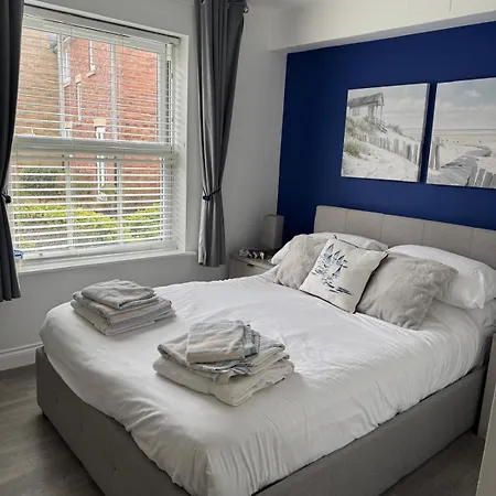 Sunrise Cove, The Bay, Файли