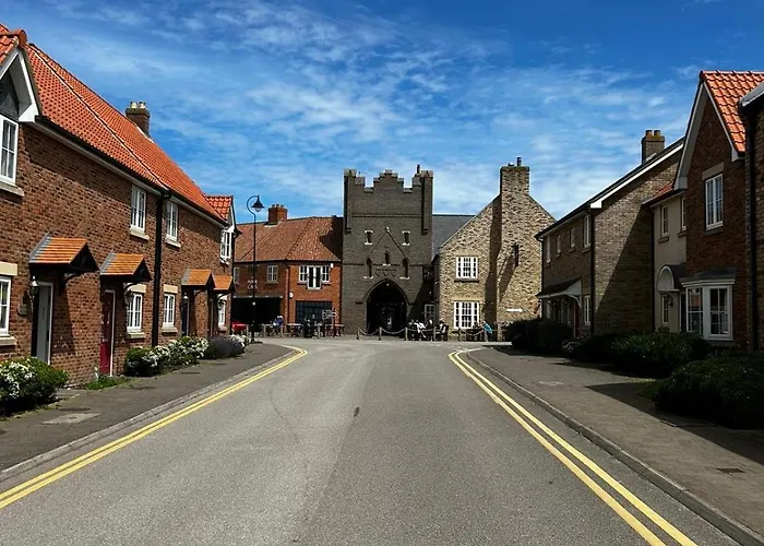 Sunrise Cove, The Bay,