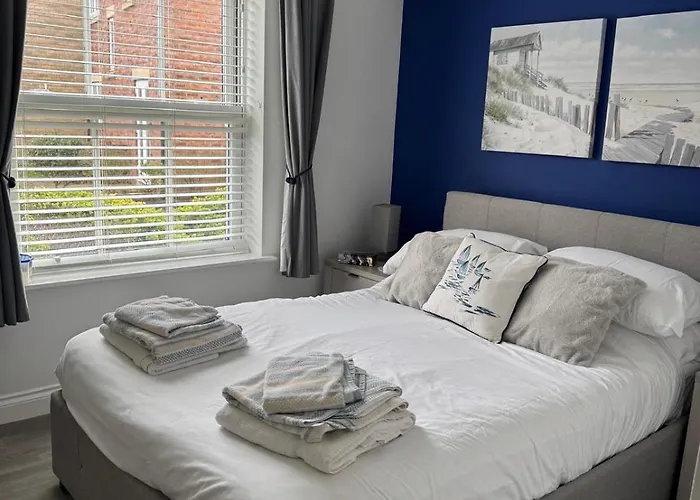 Sunrise Cove, The Bay, Filey